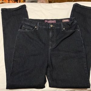 EUC Sz 8 Gloria Vanderbilt Amanda jeans